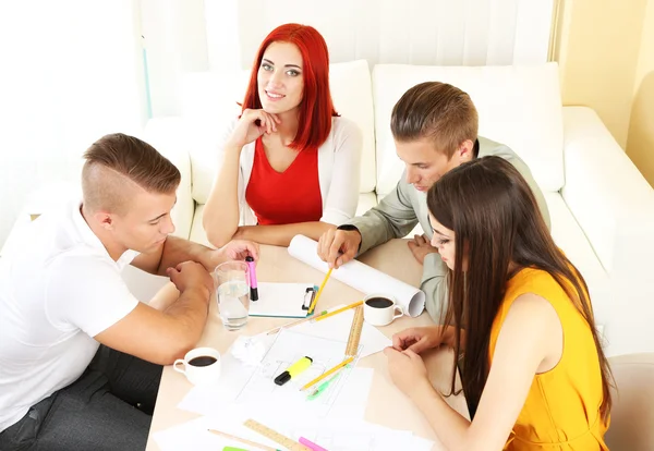 Riunione di lavoro in ufficio — Foto Stock