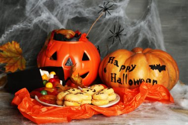 Kompozisyon için Halloween tatlılar