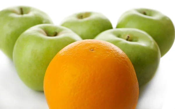 Juicy apples and orange — Stock Photo, Image