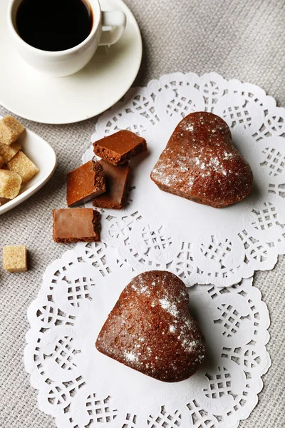 Homemade chocolate cupcakes and  coffee — Stock Photo, Image