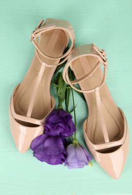 güzel kadın ayakkabı