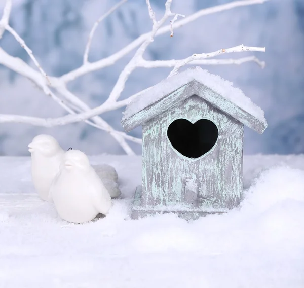 Casa decorativa para pájaros pequeños — Foto de Stock