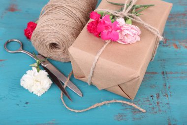 çiçekli güzel hediye