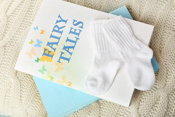 Peri masalları ile bebek çorap — Stok fotoğraf