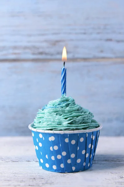 Delizioso cupcake di compleanno — Foto Stock