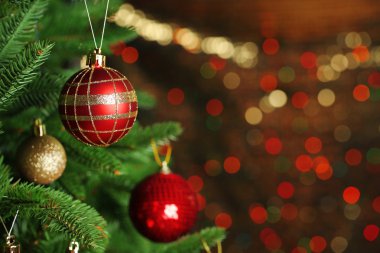 Madalyalı Noel ağacı