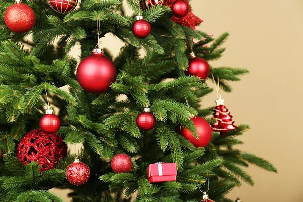 Decorated Christmas tree — Stock Photo, Image