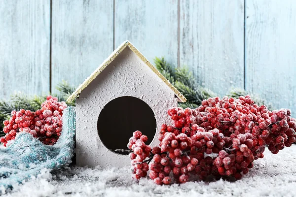 Handgemaakte birdhouse — Stockfoto