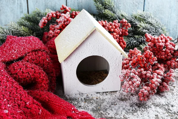 Handgemaakte birdhouse — Stockfoto