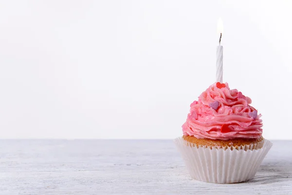 Delicious birthday cupcake — Stock Photo, Image