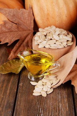 Kabak çekirdeği yağı cam sos-tekne