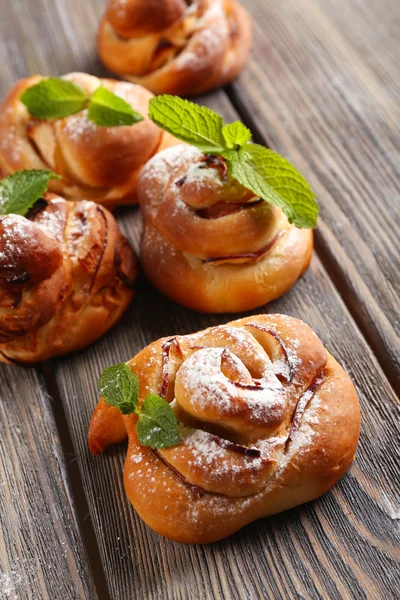 Brötchen mit Beeren — Stockfoto