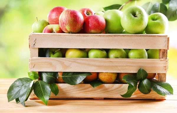 Juicy apples, close-up — Stock Photo, Image