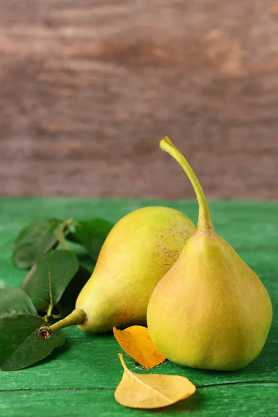 Peras maduras sabrosas — Foto de Stock