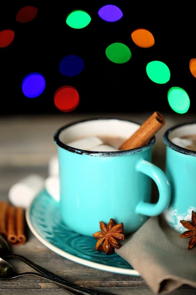 Tazza di gustosa cioccolata calda — Foto Stock