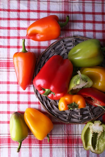 Pepper on wicker mat — Stock Photo, Image