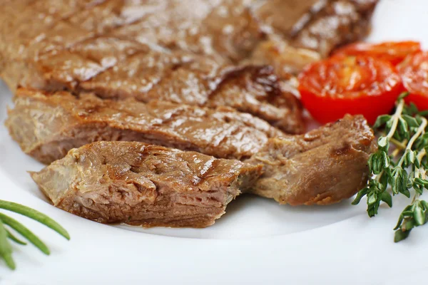 Deliciosa carne a la brasa — Foto de Stock