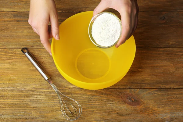 Preparing dough, mixing ingredients — Stock Photo, Image