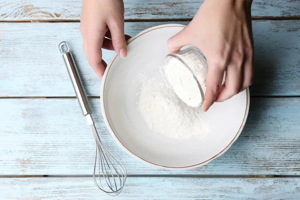 Preparing dough, mixing ingredients — Stock Photo, Image