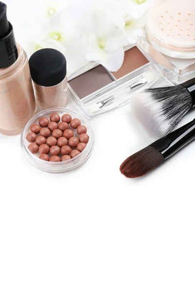 Produits de maquillage de base — Photo