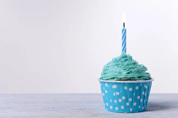 Delicious birthday cupcake — Stock Photo, Image