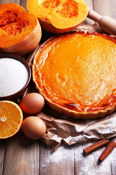 Ingredients for preparing pumpkin pie — Stock Photo, Image