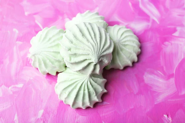 Meringues de couleur menthe — Photo