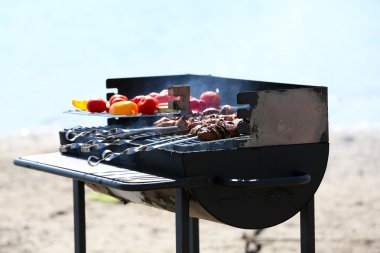 Şiş ve barbekü ızgara sebze