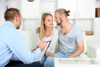 Kaç psikolog ile terapi oturumu sonra