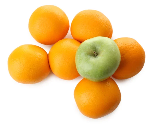 Naranjas jugosas y manzana verde —  Fotos de Stock