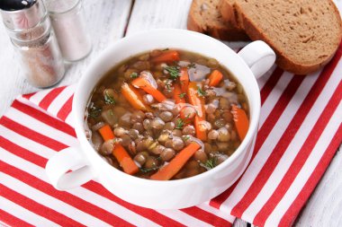 lezzetli mercimek çorbası