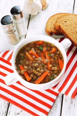 lezzetli mercimek çorbası