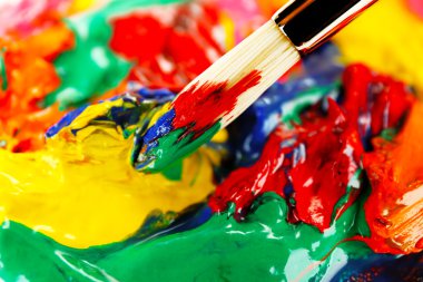 Renkli sanat malzemeleri