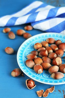 Fındık plaka masada