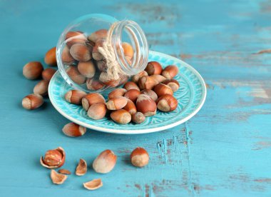 Fındık plaka masada