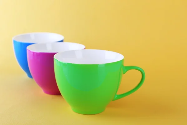 Tazas de colores brillantes — Foto de Stock