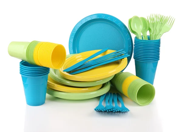 Яркая пластиковая одноразовая посуда — стоковое фото