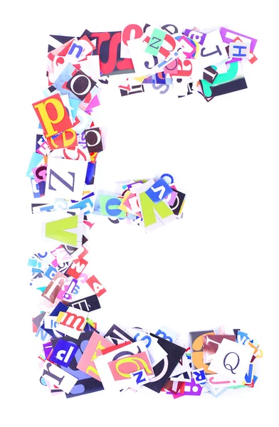 Bokstaven E av med färgglada tidningen bokstäver — Stockfoto