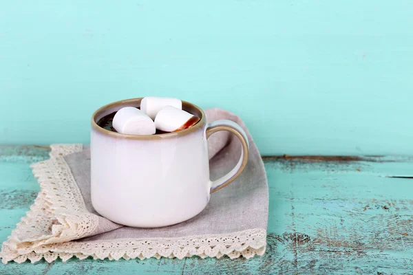 Tasse leckeren heißen Kakao — Stockfoto