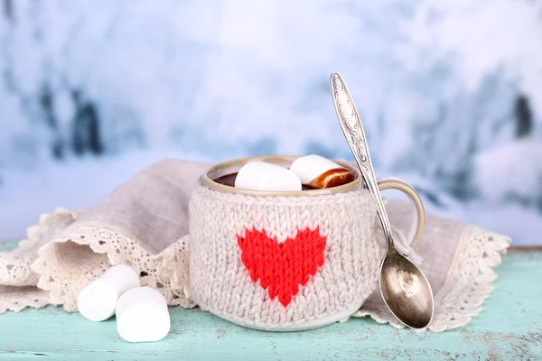 Beker van lekkere warme chocolademelk — Stockfoto