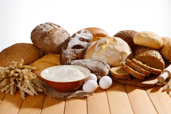 Fresh bread on table — Stock Photo, Image