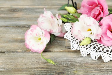 güzel eustoma çiçek