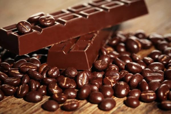 Coffee beans with chocolate — Stock Photo, Image