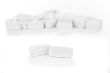 Beyaz hap yığını