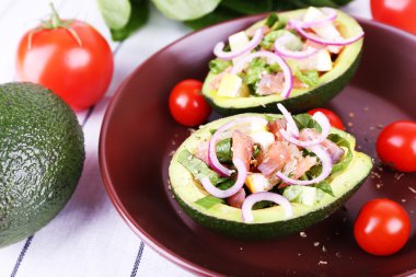 Avokado lezzetli salata