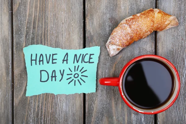 Coffee, fresh croissant and paper card — Stock Photo, Image