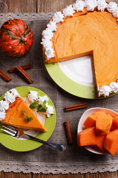 Homemade pumpkin pie — Stock Photo, Image