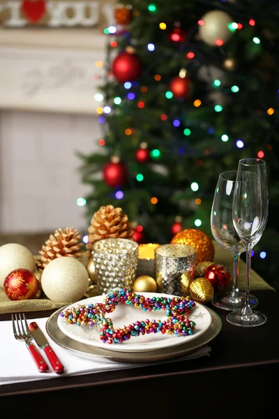 クリスマス テーブルを提供 — ストック写真