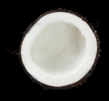 siyah arka plan üzerine Hindistan cevizi