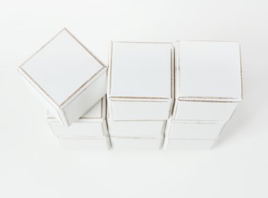 Beyaz eğitim küpleri